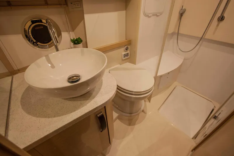 Soteria Yacht Photos Pics Luxurious bathroom in 2017 Greenline 40 Hybrid Diesel/Electric Yacht with modern fixtures.