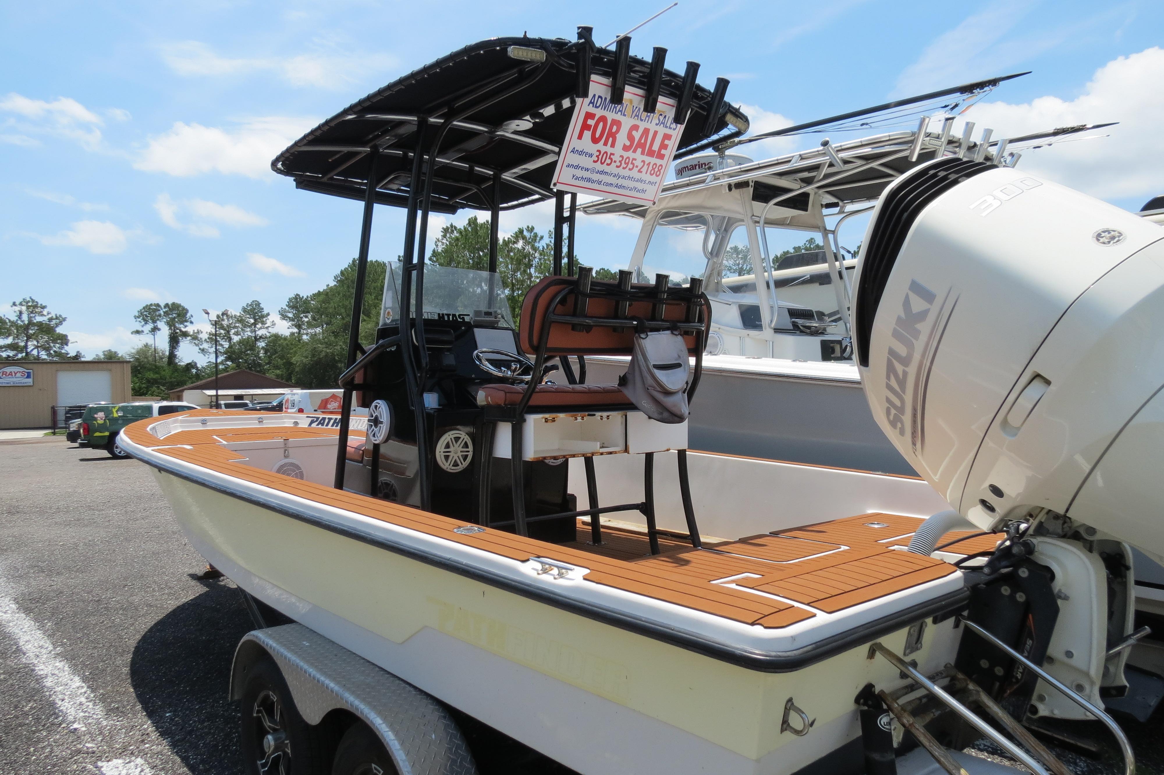 2000 Pathfinder 2400 Pathfinder Center Console For Sale - YachtWorld