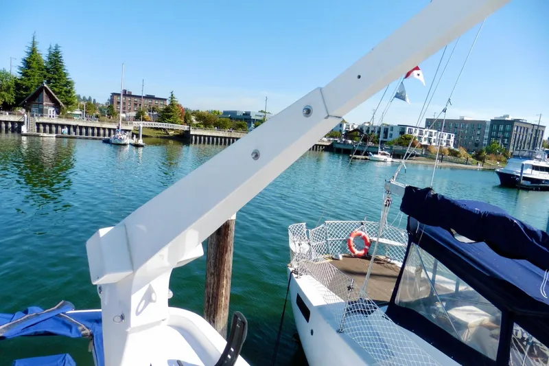 Kokomo Yacht Photos Pics Ocean Alexander 423 Classico yacht docked in a scenic marina, 2000 model.