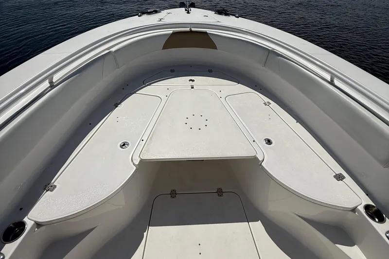  Yacht Photos Pics 2017 Edgewater 320CC boat interior with spacious seating and storage.