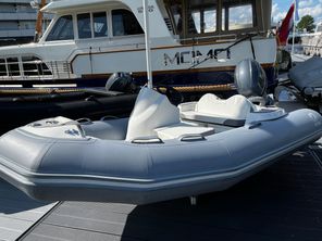 2020 Zodiac YACHTLINE 360 DELUXE