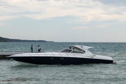 2004 48' 6'' Fountain-48 Express Cruiser Grand Bend, ON, CA