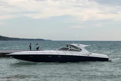 Fountain 48 Express Cruiser