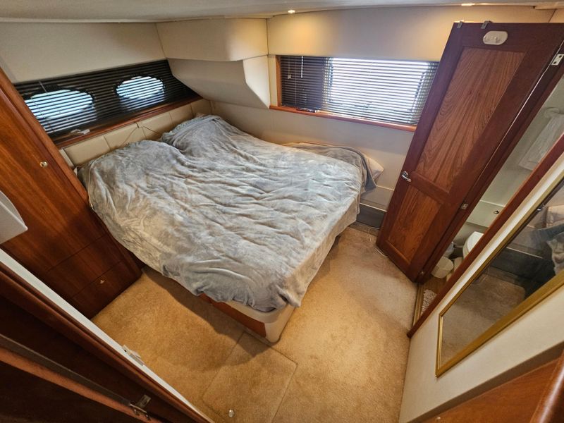 2000 Silverton 392 Motor Yacht