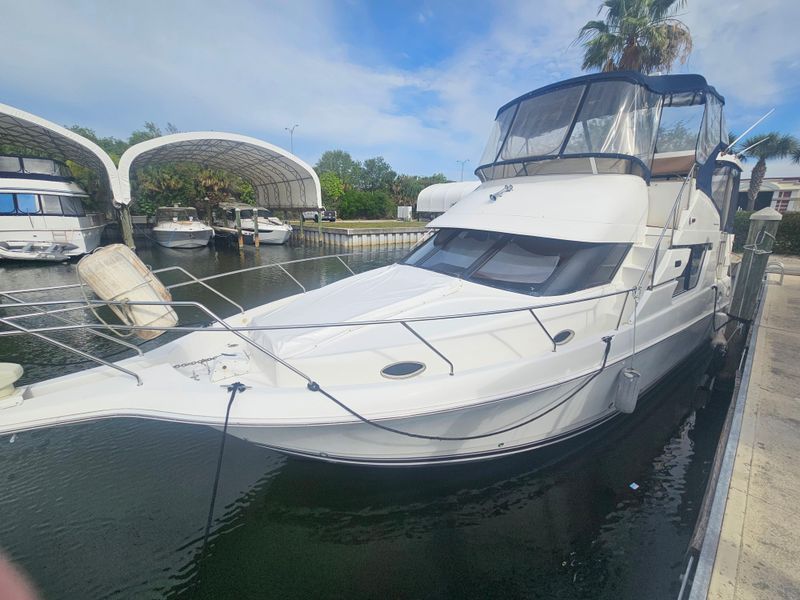 2000 Silverton 392 Motor Yacht