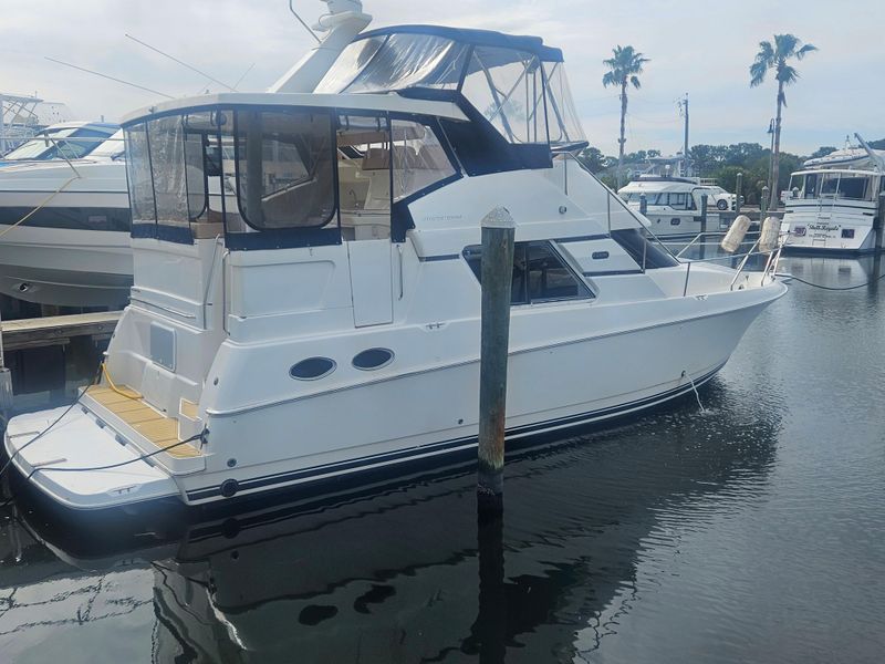 2000 Silverton 392 Motor Yacht