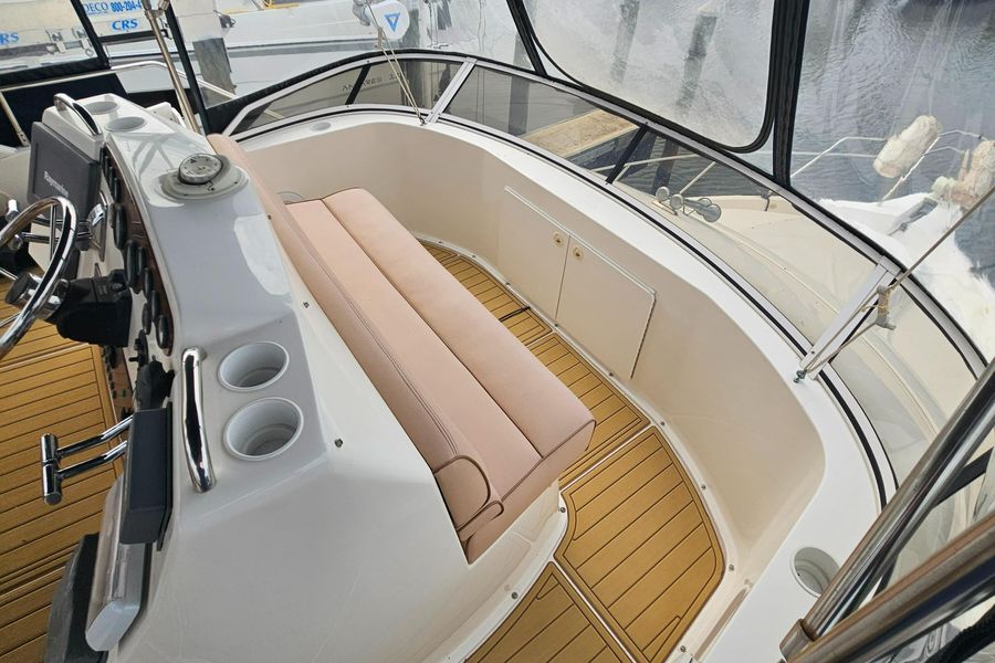 2000 Silverton 392 Motor Yacht