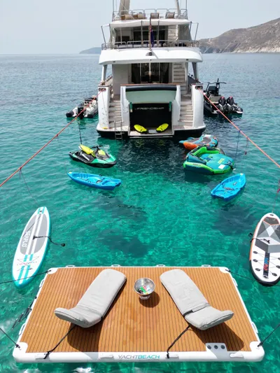 Friendship Yacht Photos Pics 