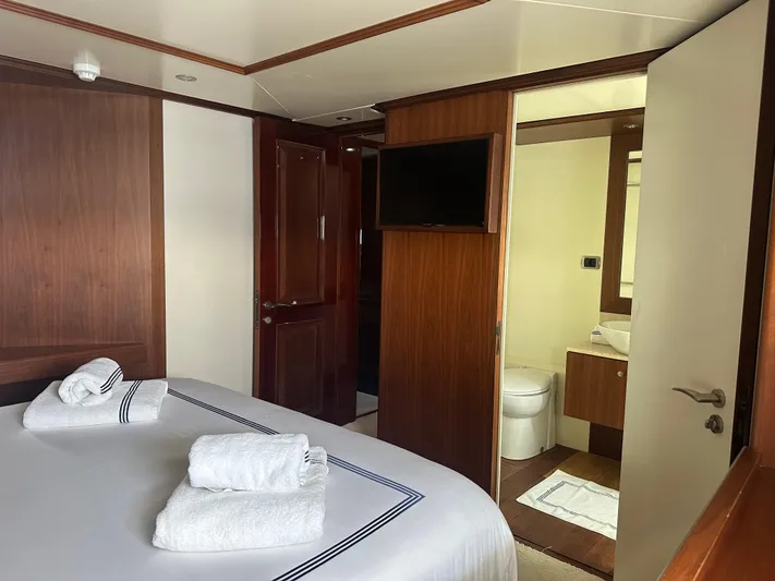 Friendship Yacht Photos Pics 