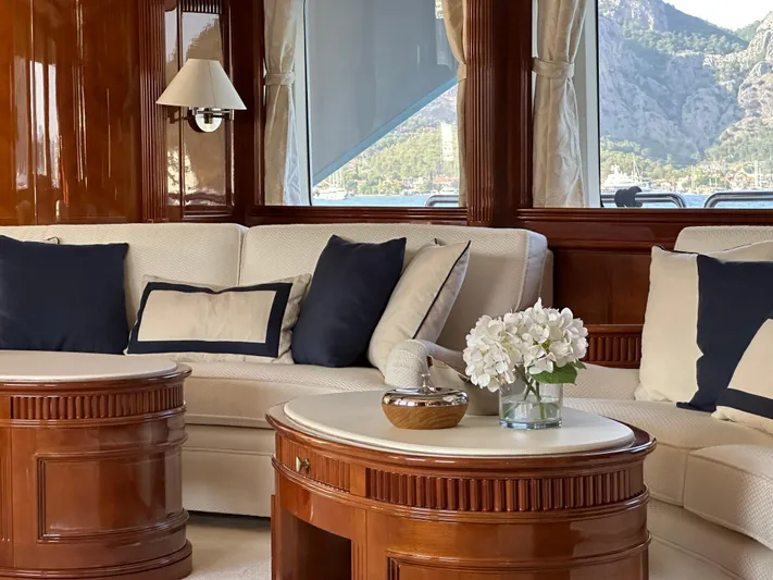 Friendship Yacht Photos Pics 