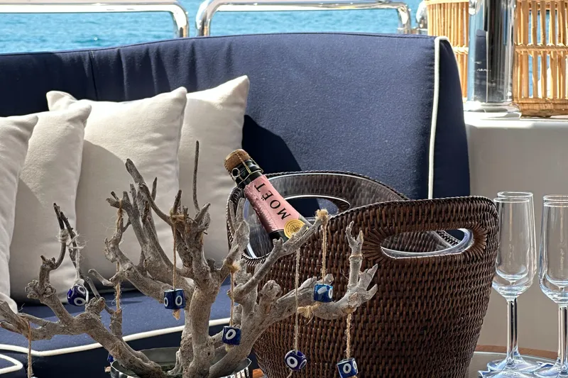 Friendship Yacht Photos Pics 