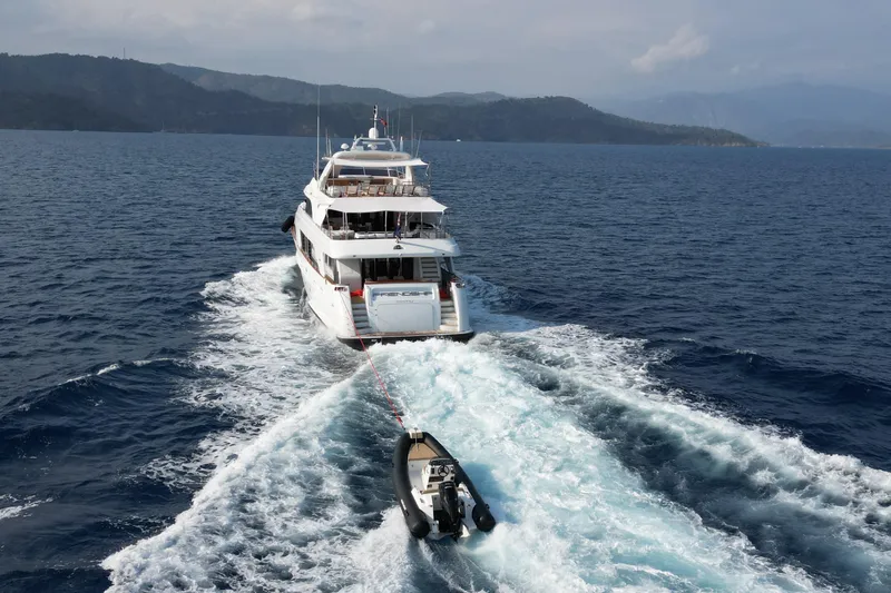 Friendship Yacht Photos Pics 