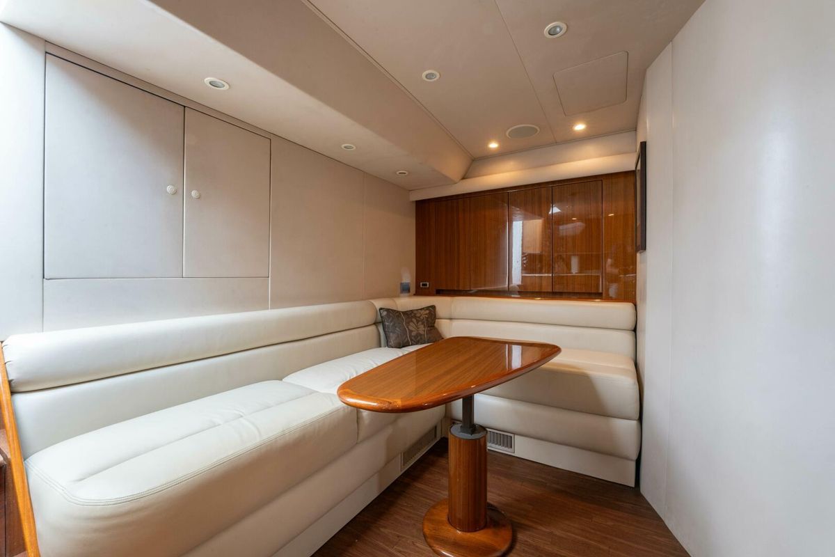 2009 Viking 45 