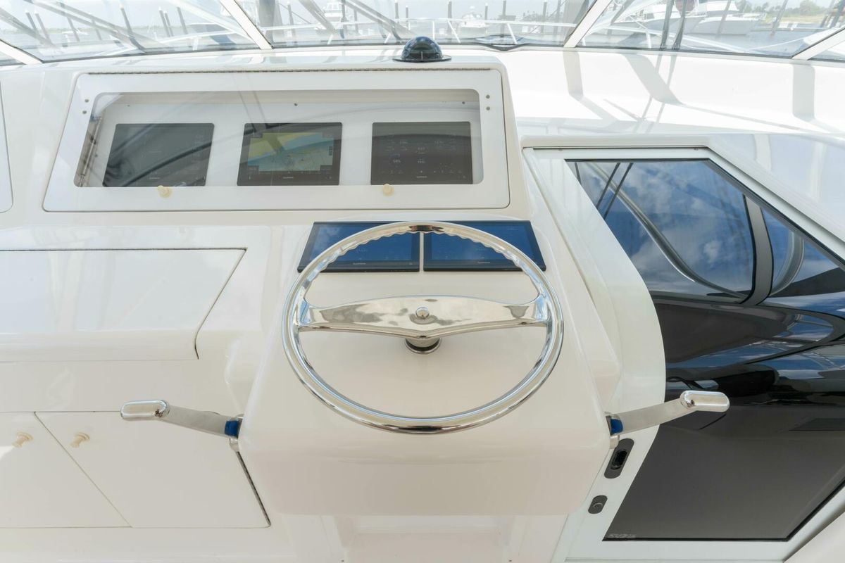 2009 Viking 45 