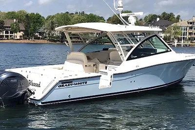 Grady-White Freedom 375