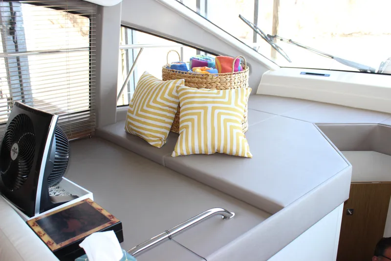  Yacht Photos Pics Interior of 2017 Sea Ray Fly 460 yacht with cushions and basket.