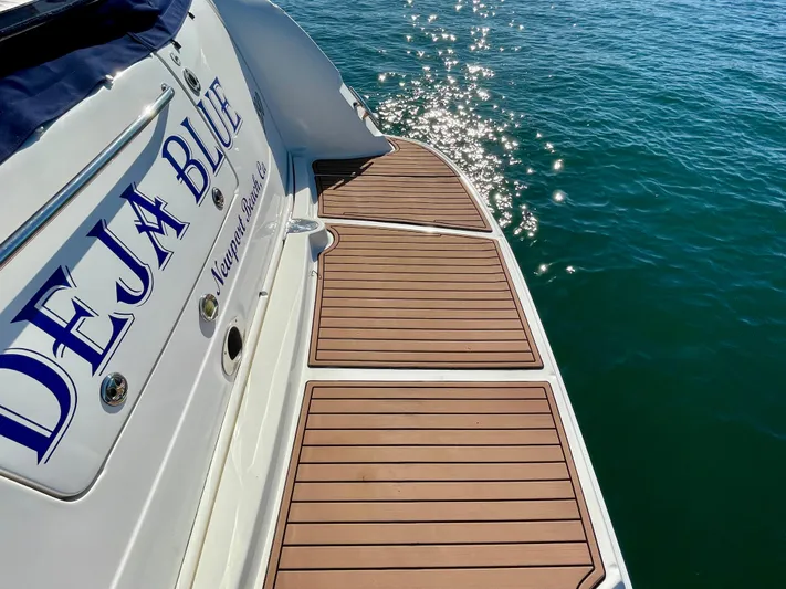 Deja Blue Yacht Photos Pics 