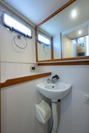 Vienna Yacht Photos Pics 