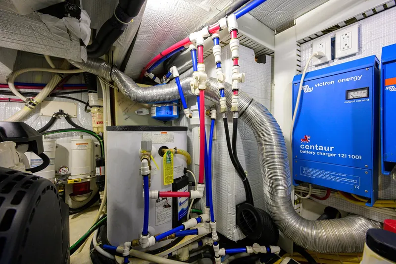 Vienna Yacht Photos Pics 