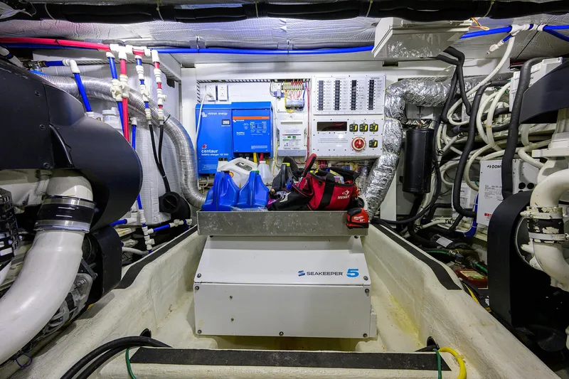 Vienna Yacht Photos Pics 