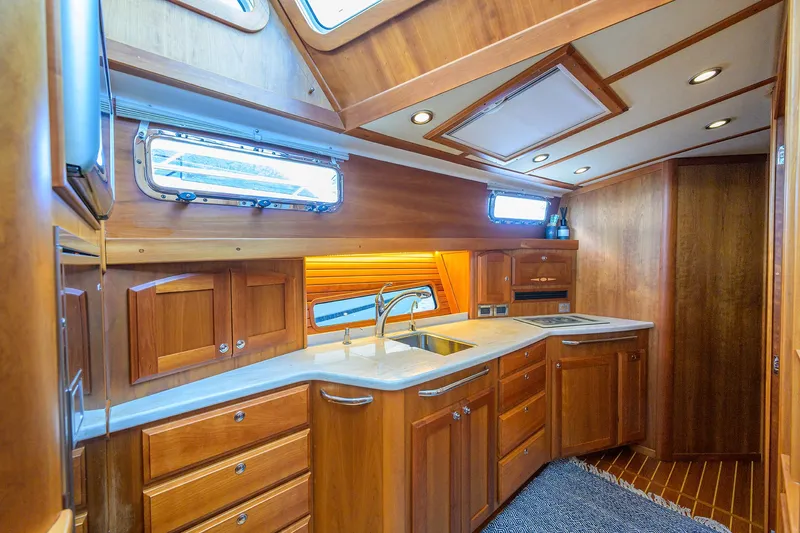 Vienna Yacht Photos Pics 