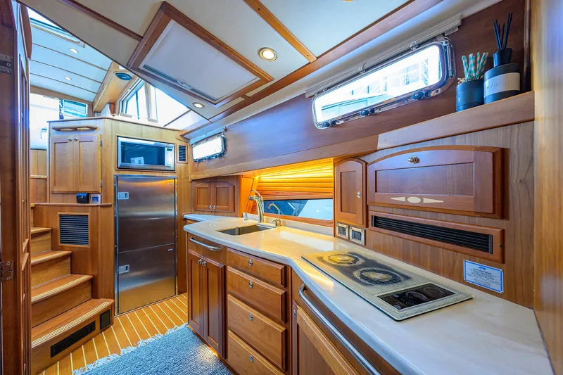 Vienna Yacht Photos Pics 