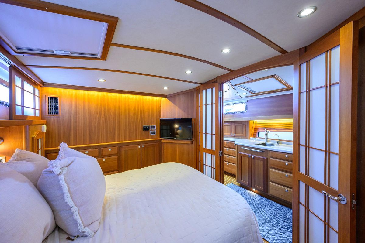 2018 Sabre 48 