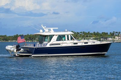 Yacht