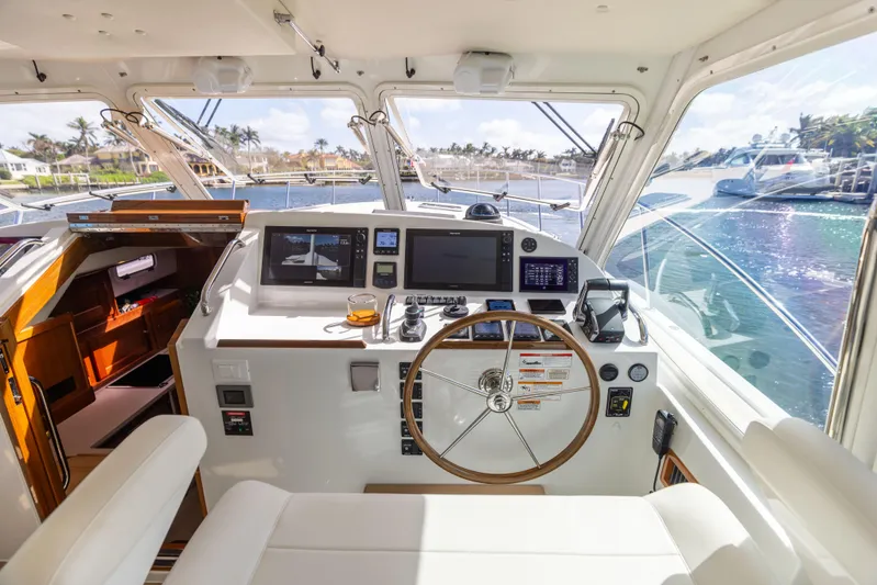 Covert III Yacht Photos Pics MJM 53 Covert III - Exterior Helm