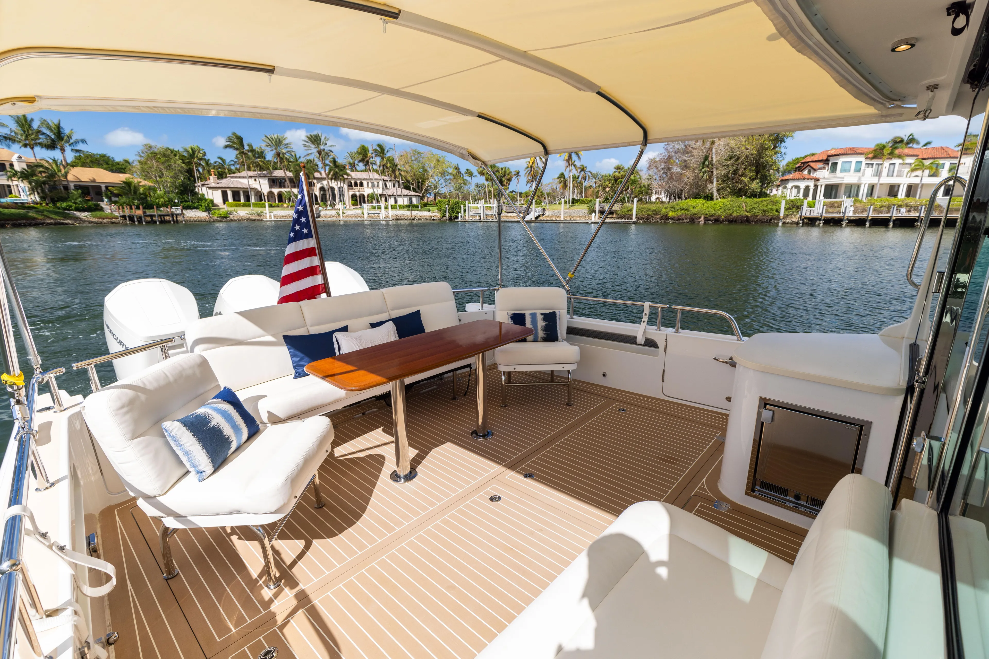 Covert III Yacht Photos Pics MJM 53 Covert III - Exterior Aft Deck