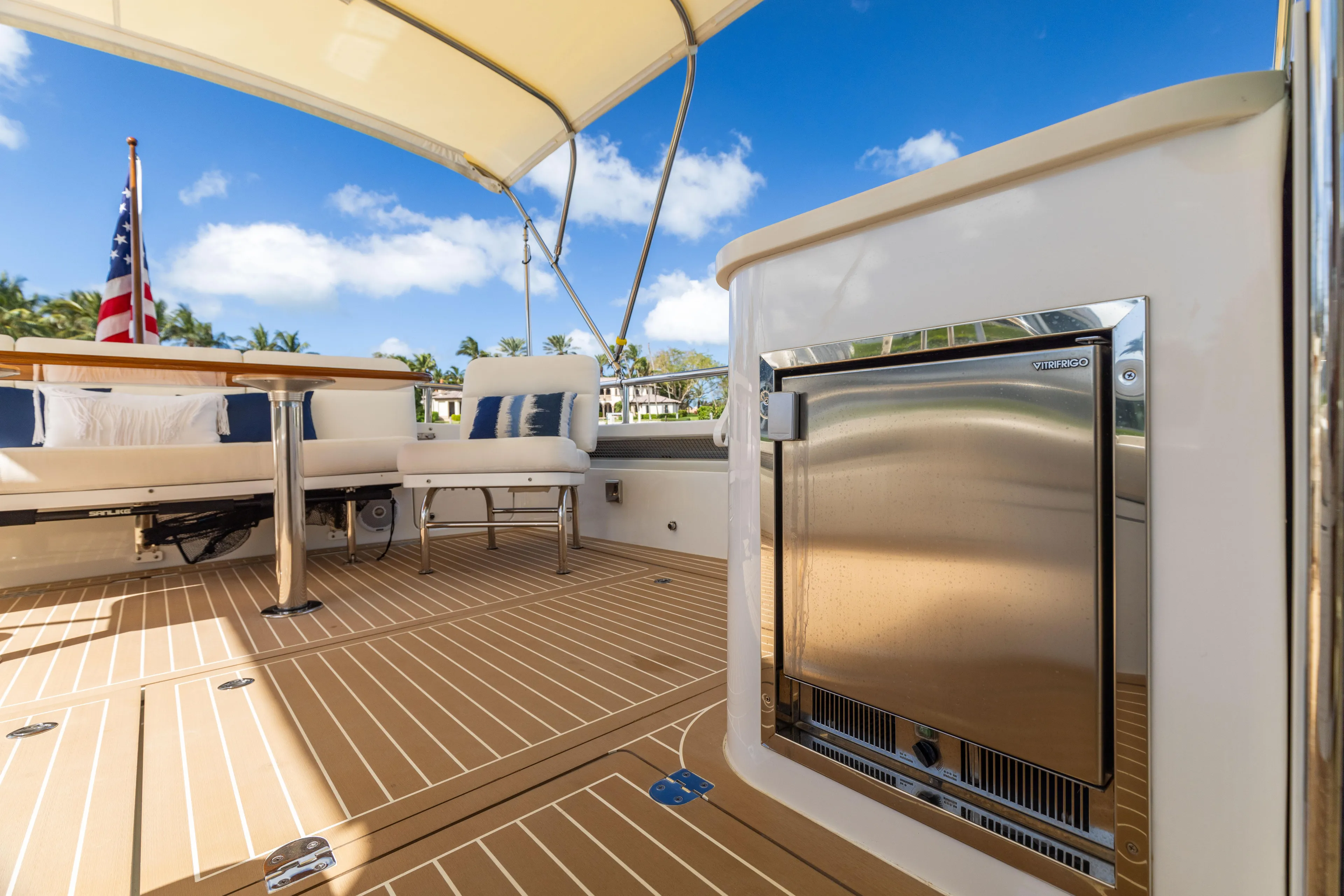 Covert III Yacht Photos Pics MJM 53 Covert III - Exterior Aft Deck