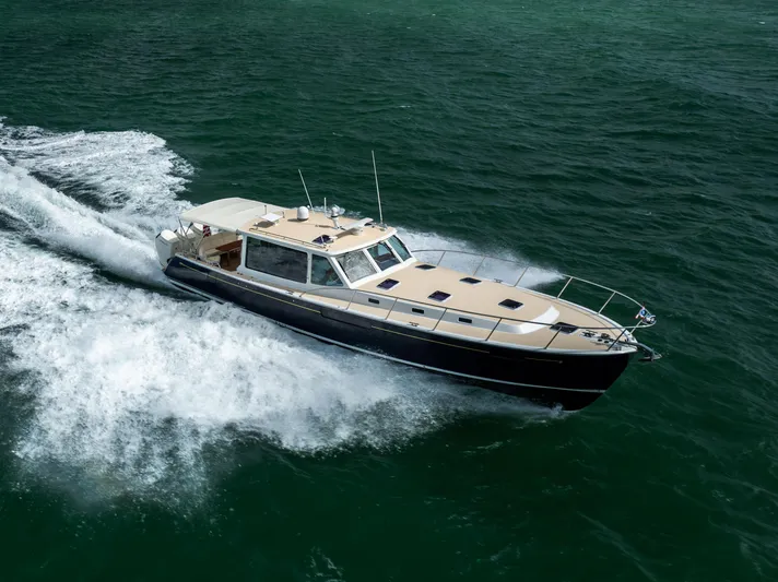 Covert III Yacht Photos Pics MJM 53 Covert III - Exterior Profile