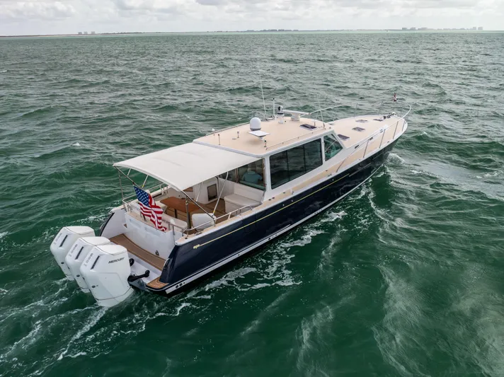 Covert III Yacht Photos Pics MJM 53 Covert III - Exterior Profile