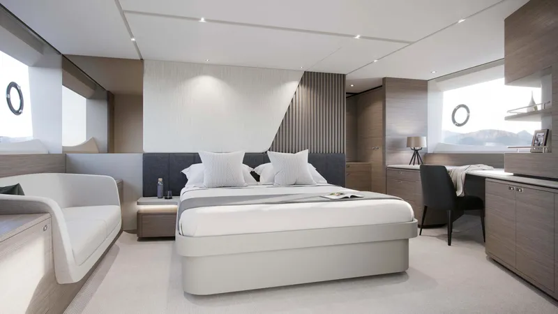  Yacht Photos Pics Master Stateroom