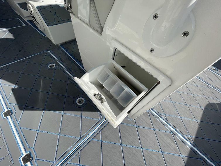 2020-40-invincible-40-catamaran