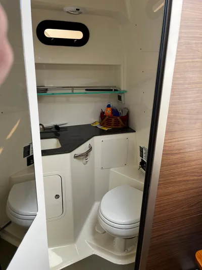  Yacht Photos Pics 2022-Boston-Whaler-325-Conquest-MarineMax-Ocean-View