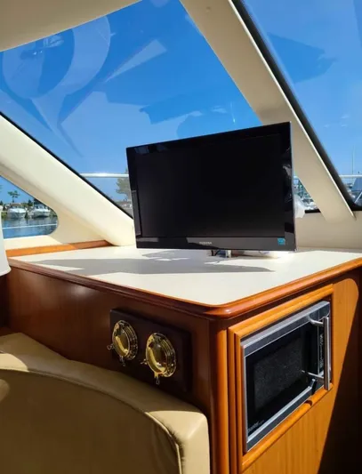  Yacht Photos Pics Interior of 2008 Silverton 33 Convertible yacht with TV and microwave.