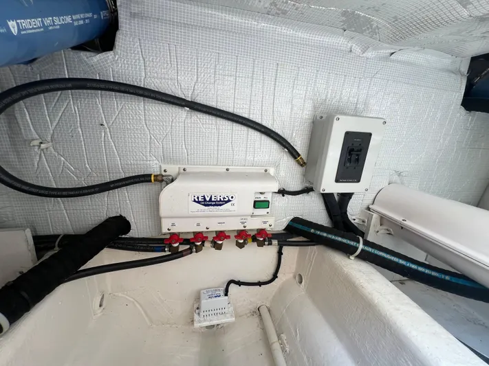 Balance Yacht Photos Pics 