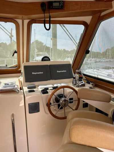 Balance Yacht Photos Pics 