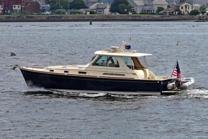 Balance Yacht Photos Pics 