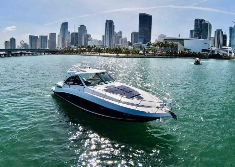2007 Sea Ray 480 Sundancer Yacht Photos Pics 