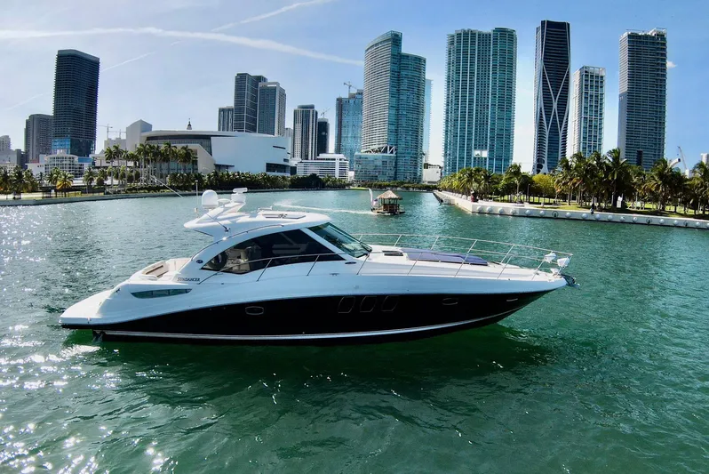 2007 Sea Ray 480 Sundancer Yacht Photos Pics 