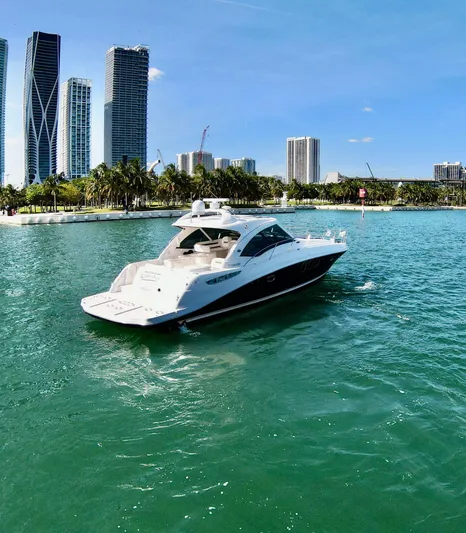 2007 Sea Ray 480 Sundancer Yacht Photos Pics 