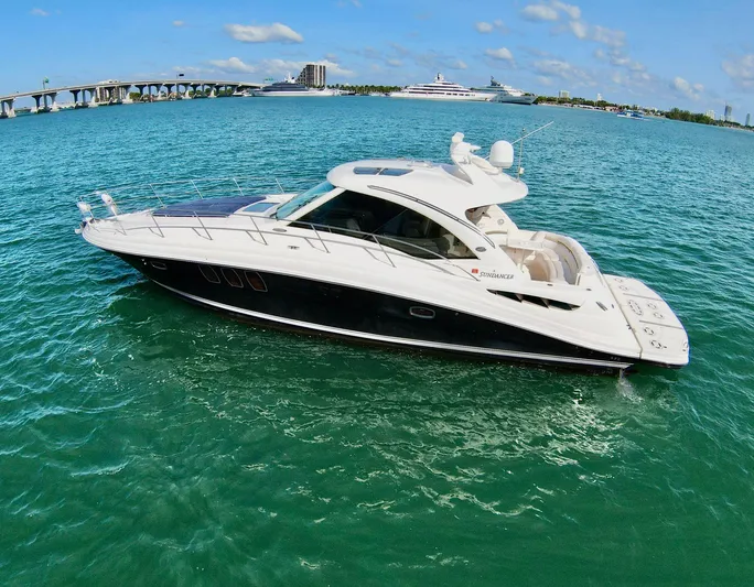 2007 Sea Ray 480 Sundancer Yacht Photos Pics 