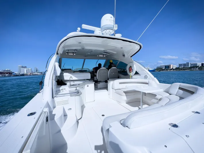 2007 Sea Ray 480 Sundancer Yacht Photos Pics 