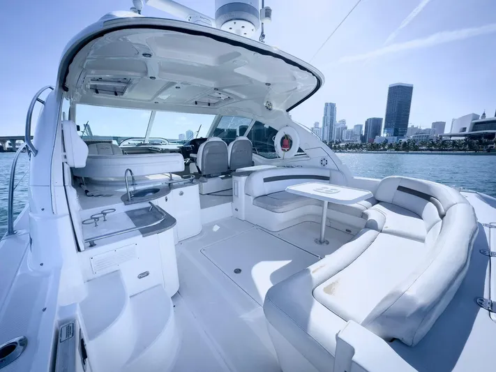 2007 Sea Ray 480 Sundancer Yacht Photos Pics 