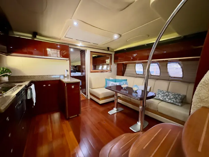 2007 Sea Ray 480 Sundancer Yacht Photos Pics 