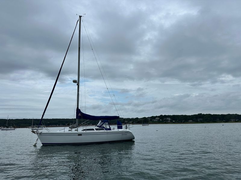 1999 Catalina 320