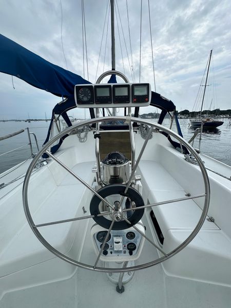 1999 Catalina 320