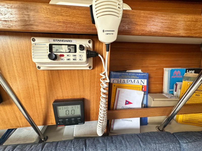 1999 Catalina 320